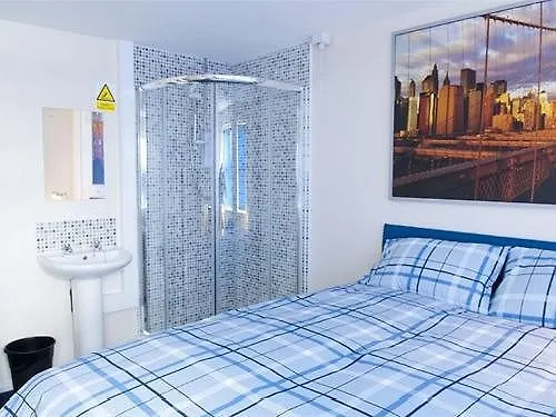 Liverpool Gateway Inn Guest house